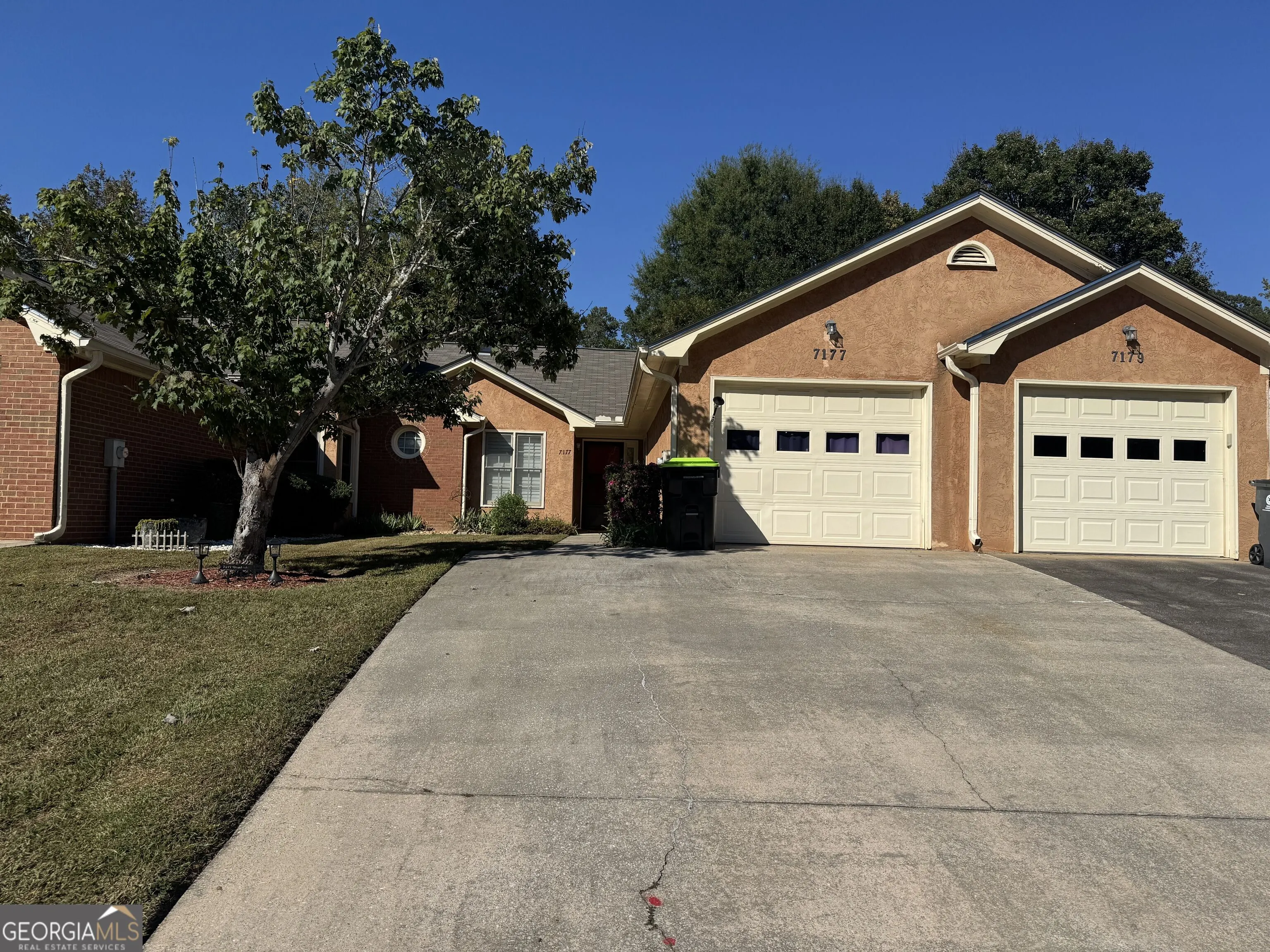 7177 Woodridge Lane