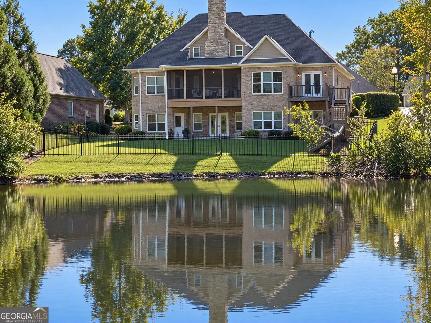 726 Cams Creek