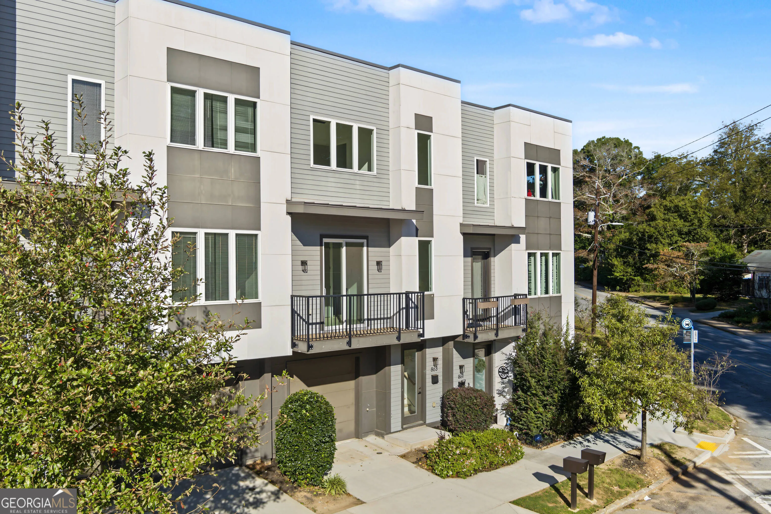 106 863 Cavanaugh Avenue SE #106