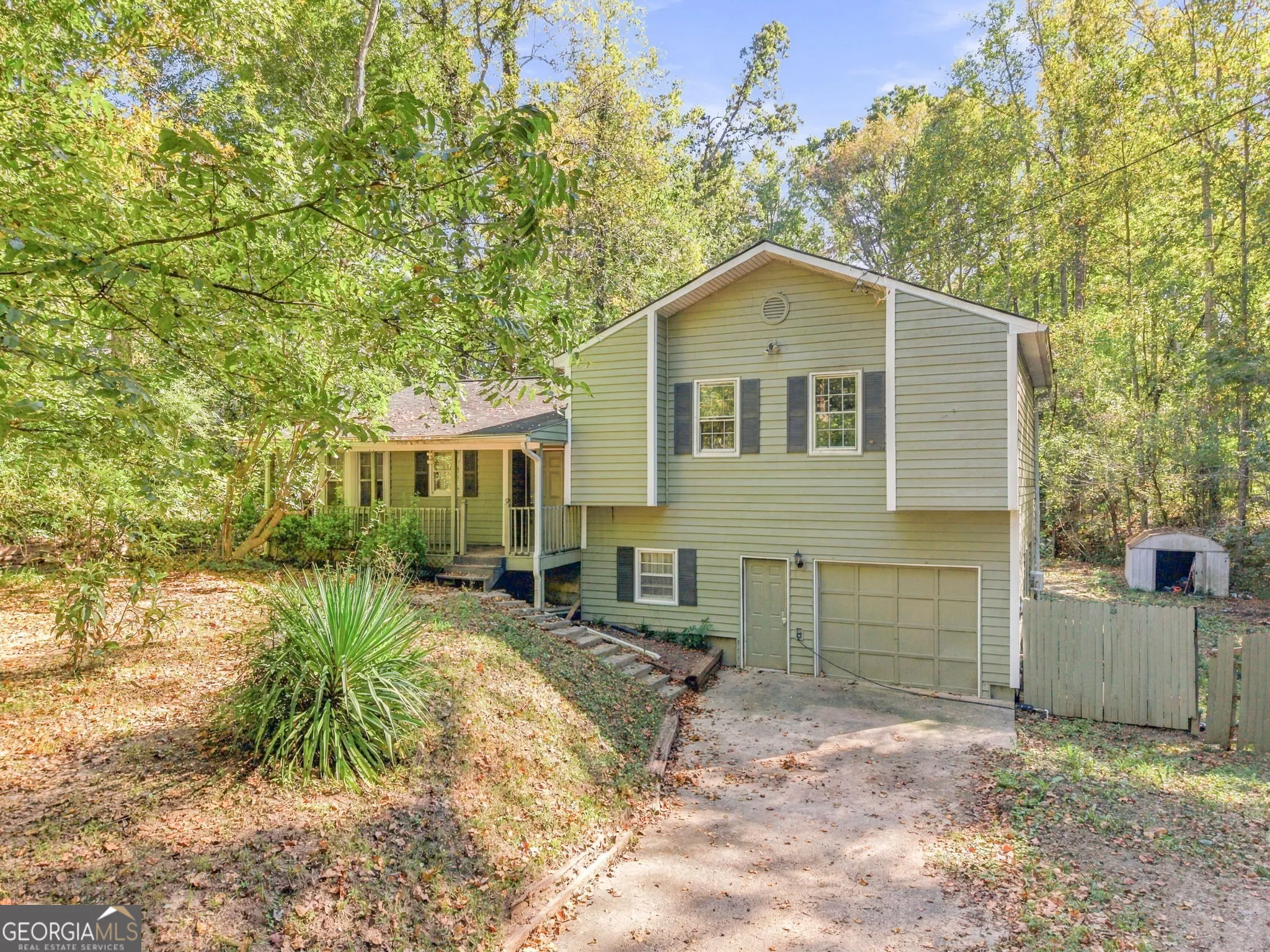 615 Charity Lane SW