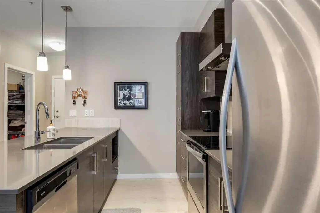 122 Mahogany Centre SE, #407