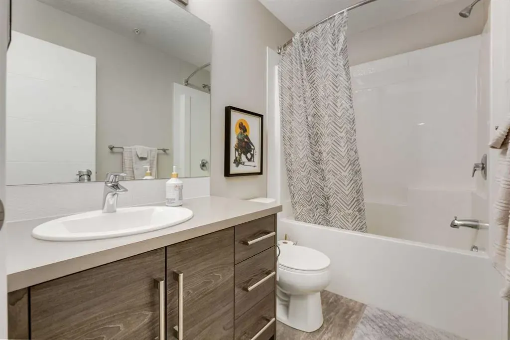 122 Mahogany Centre SE, #407