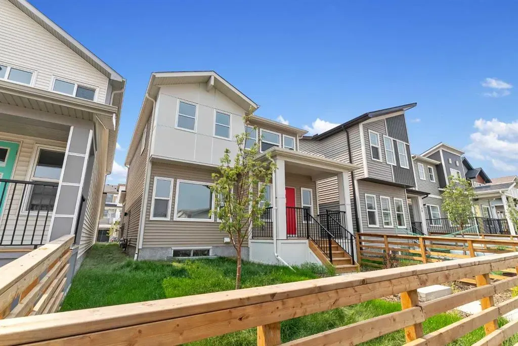 43 Belvedere Point SE