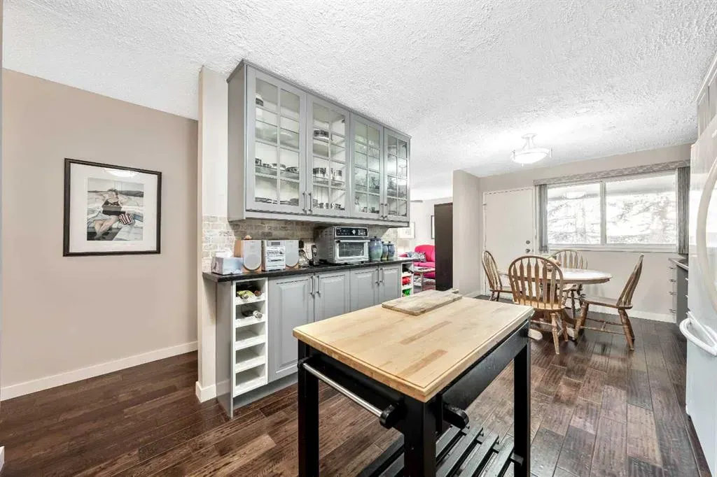 310 Brookmere Road SW, #10