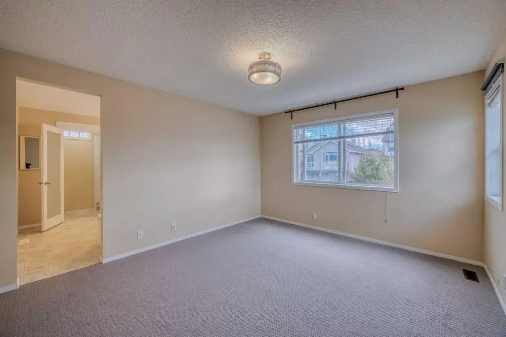 81 Evansmeade Circle NW