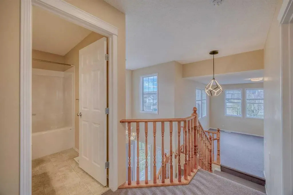 81 Evansmeade Circle NW