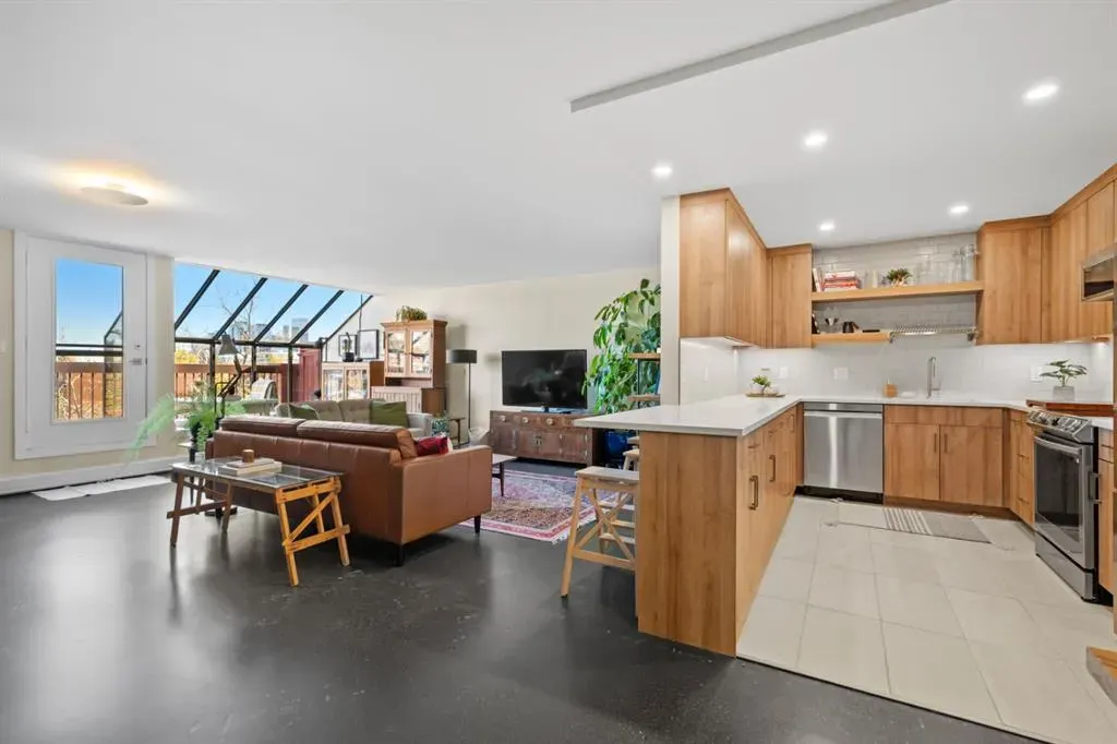 1505 8 Avenue NW, #418