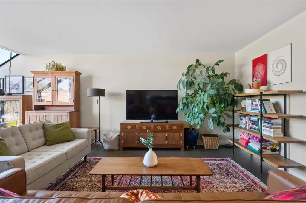 1505 8 Avenue NW, #418