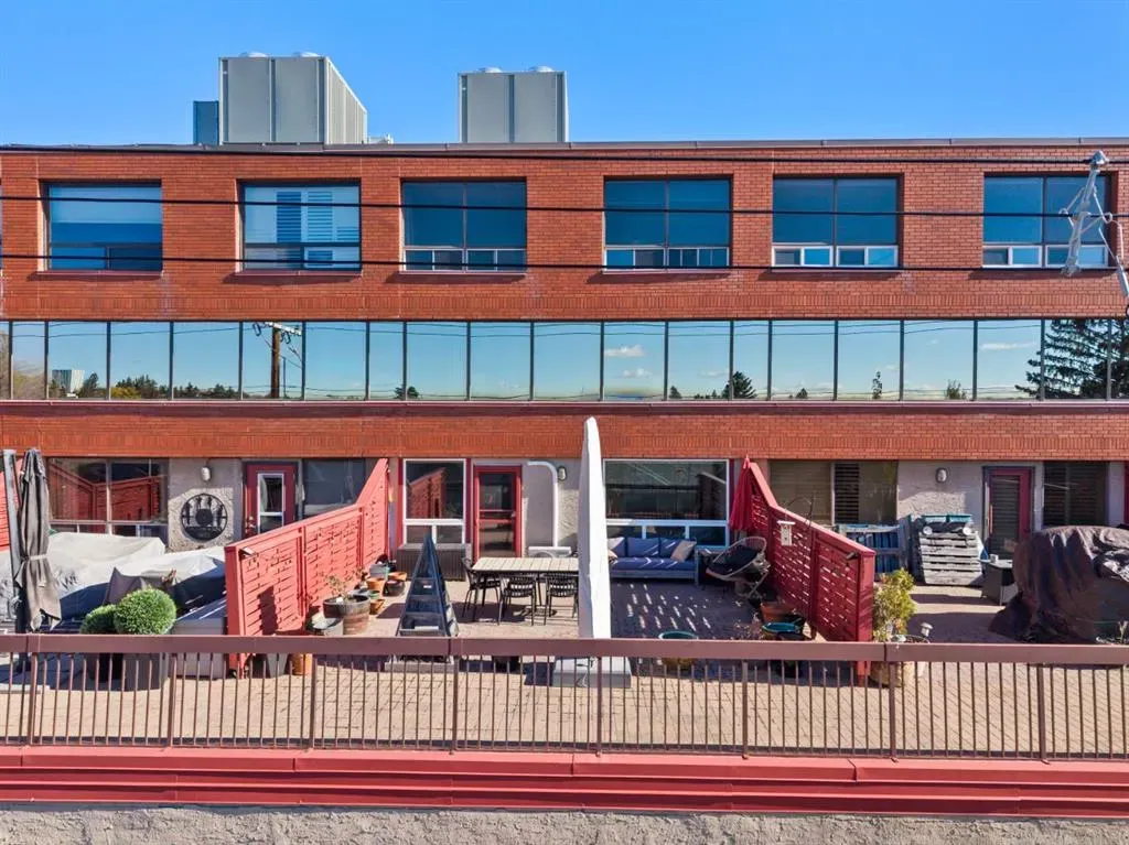 1505 8 Avenue NW, #418