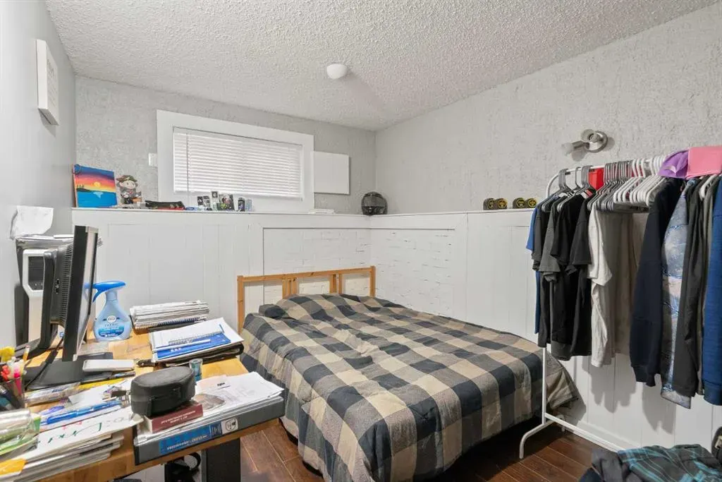 319 Rundlelawn Road NE