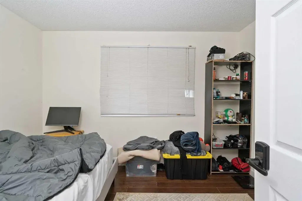 319 Rundlelawn Road NE