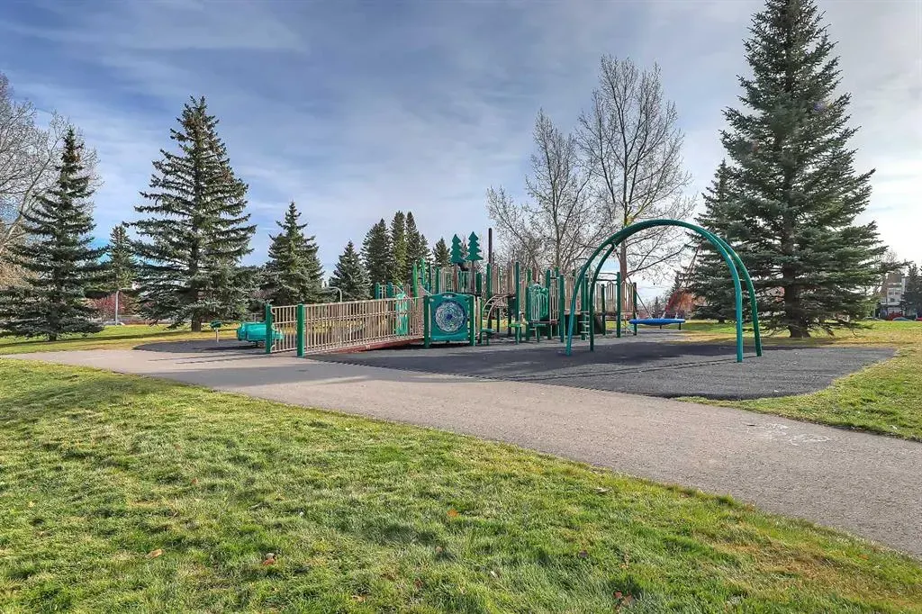 3204 Kerrydale Road SW