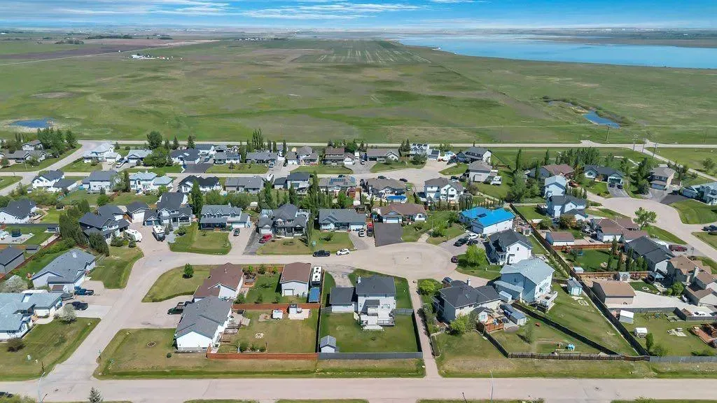 15 Henderson Bay NE