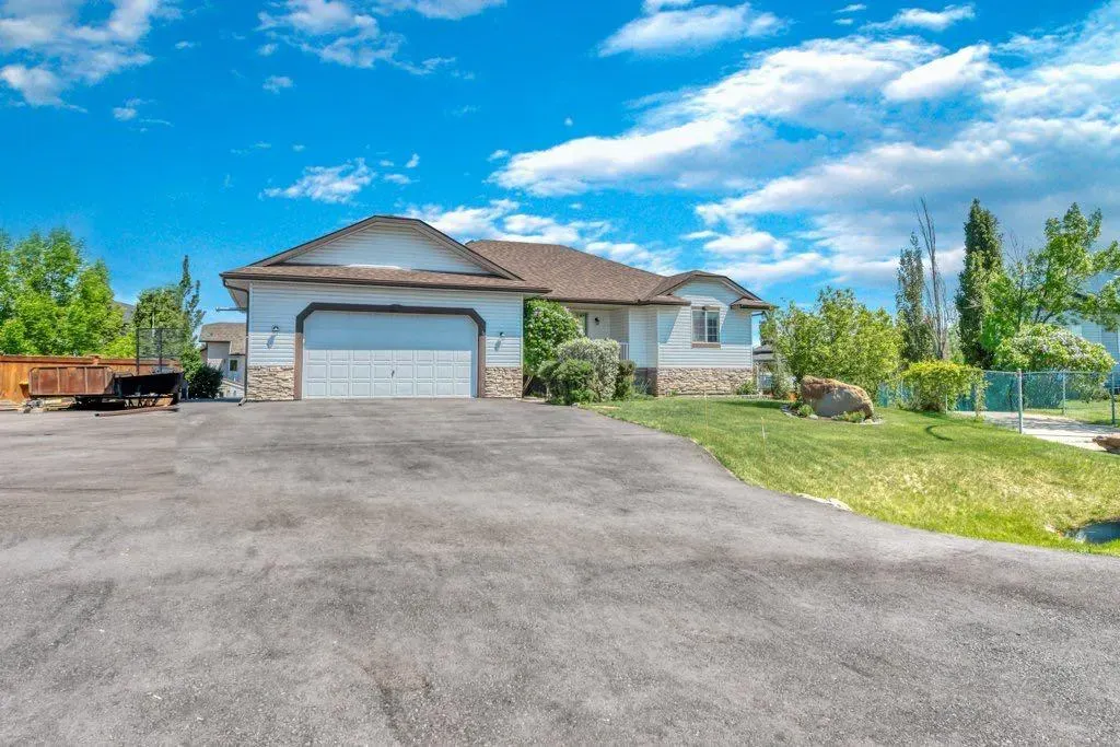 15 Henderson Bay NE