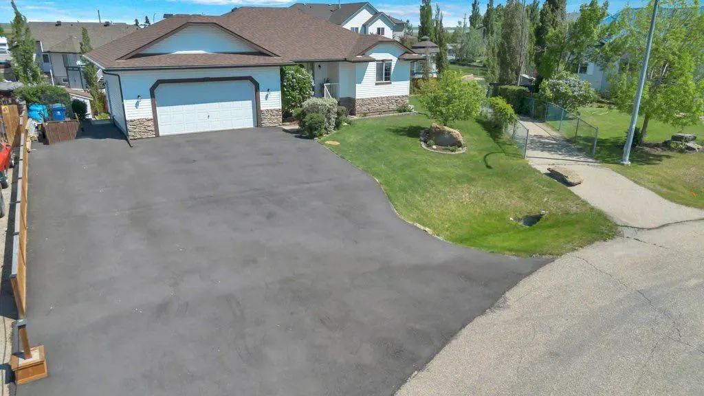 15 Henderson Bay NE