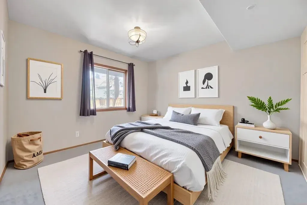 15 Henderson Bay NE