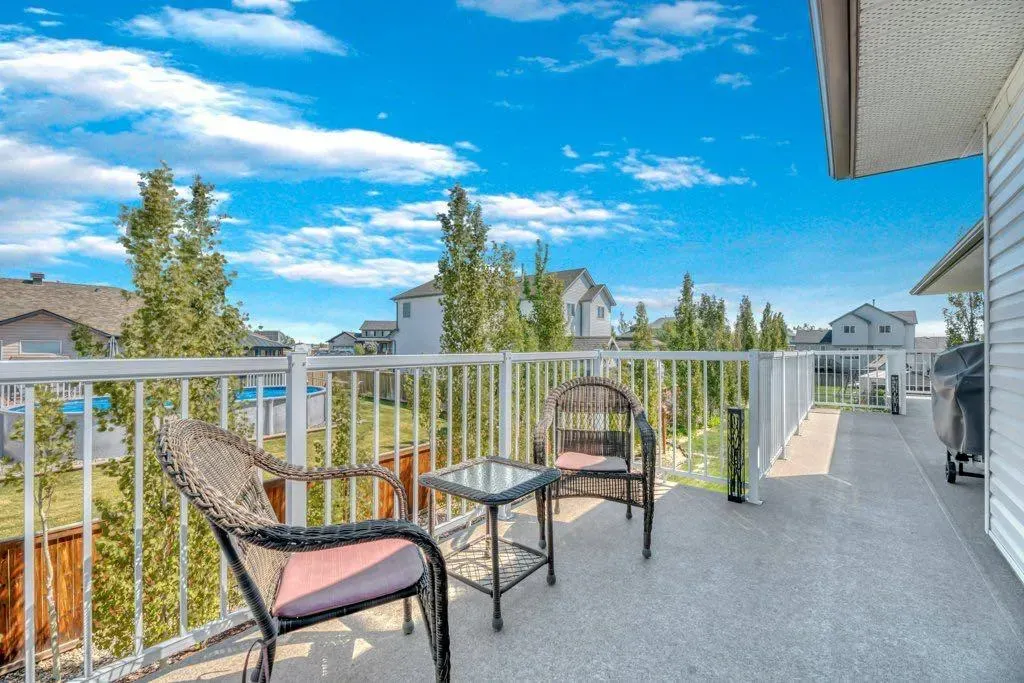 15 Henderson Bay NE