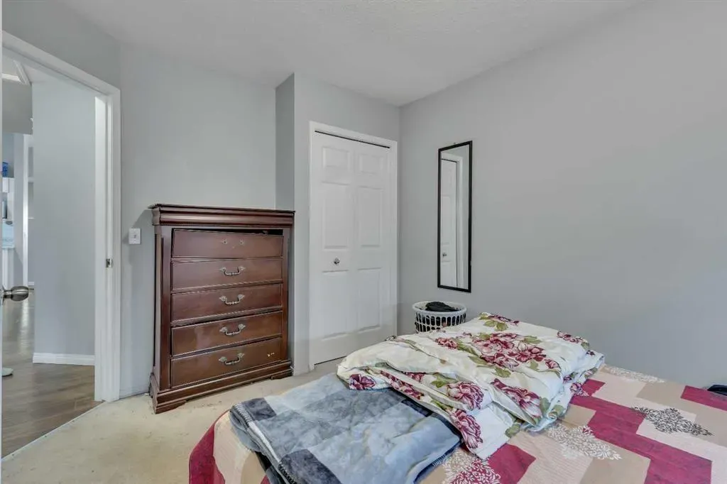 231 Martinvalley Crescent NE