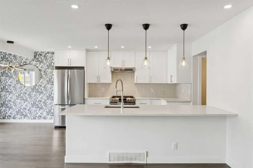 2 Citadel Estates Heights NW