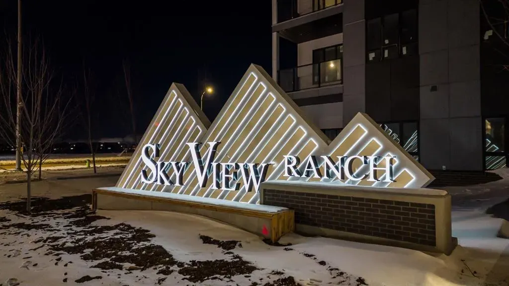 60 Skyview Ranch Road NE, #2318