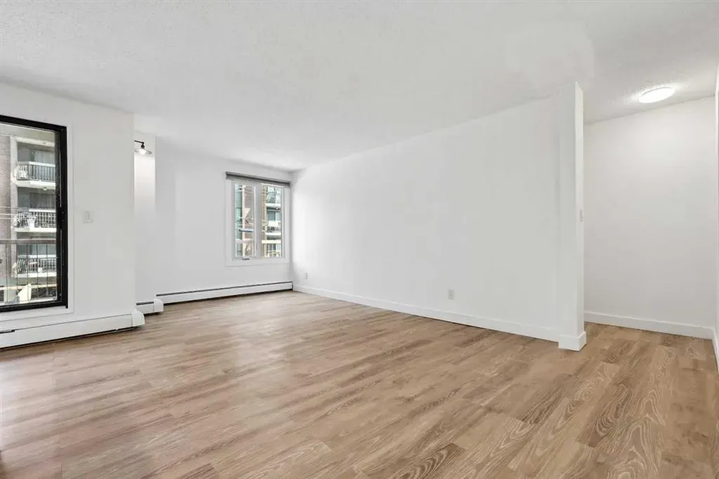 1414 5 Street SW, #206