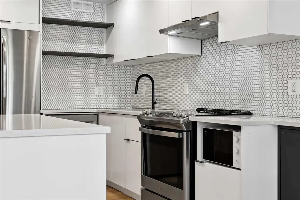 1414 5 Street SW, #206