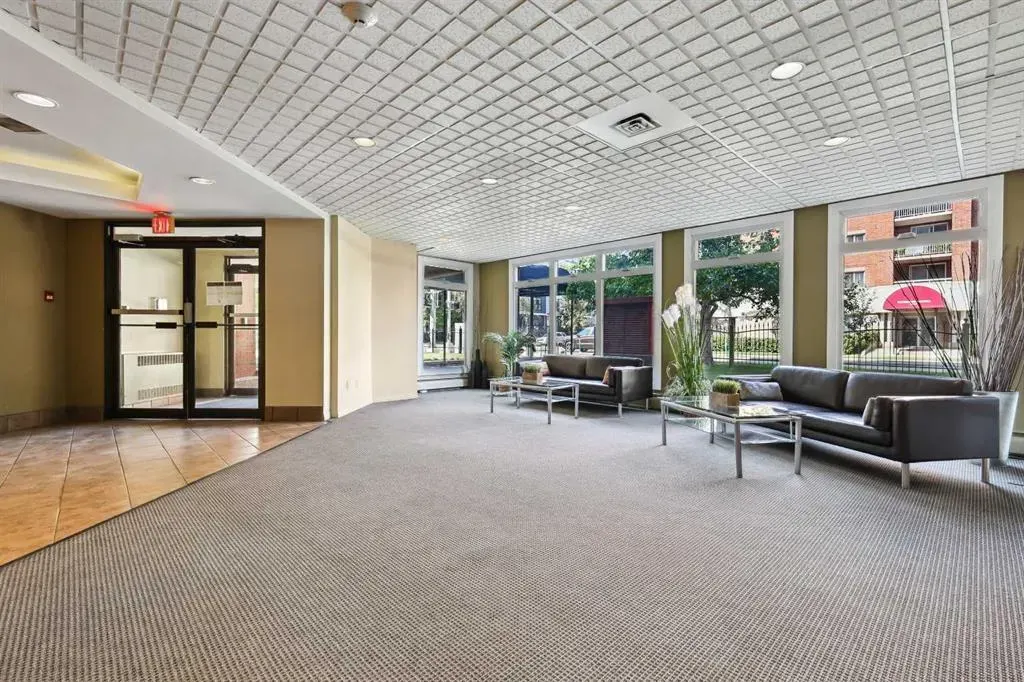 1414 5 Street SW, #206