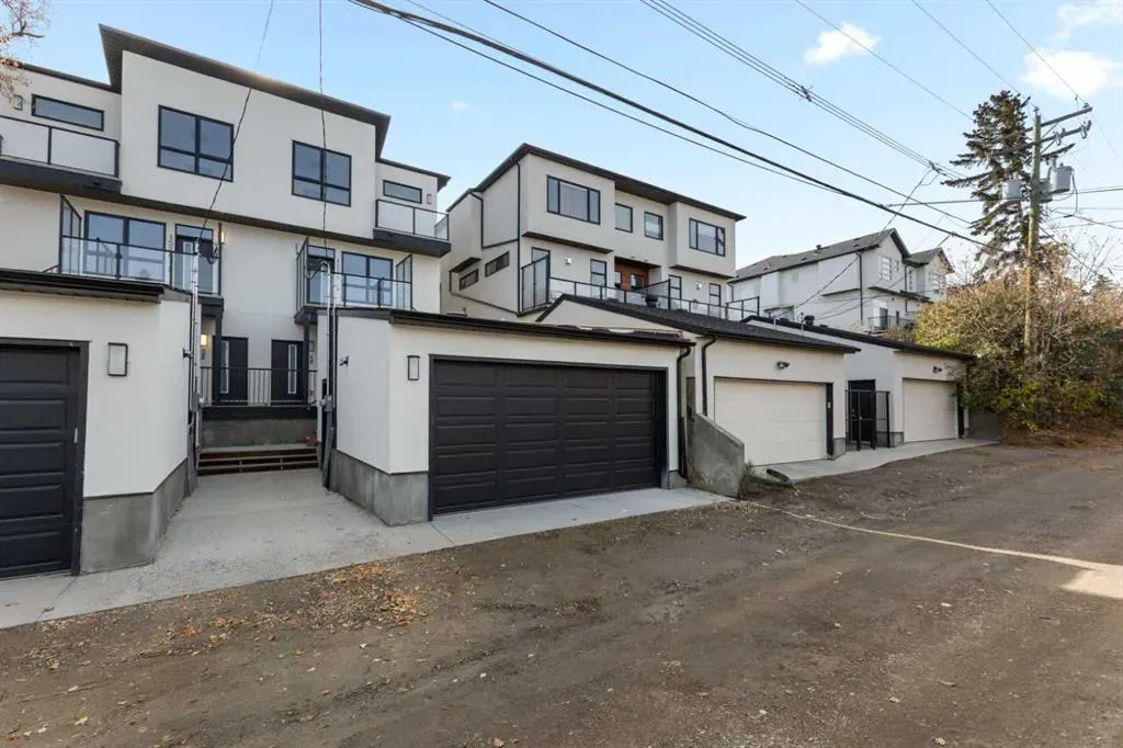 1524 29 Avenue SW, #3