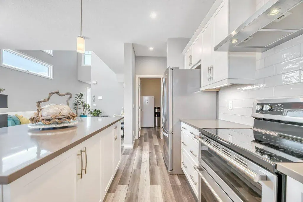 108 Evanston Hill NW