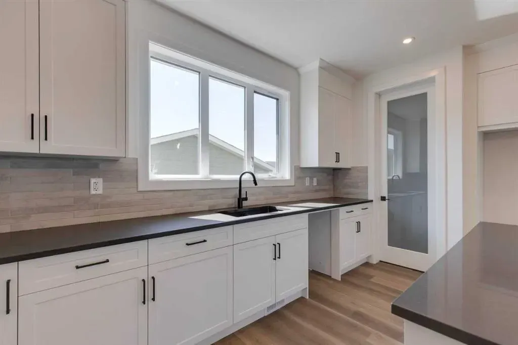588 Grayling Bend