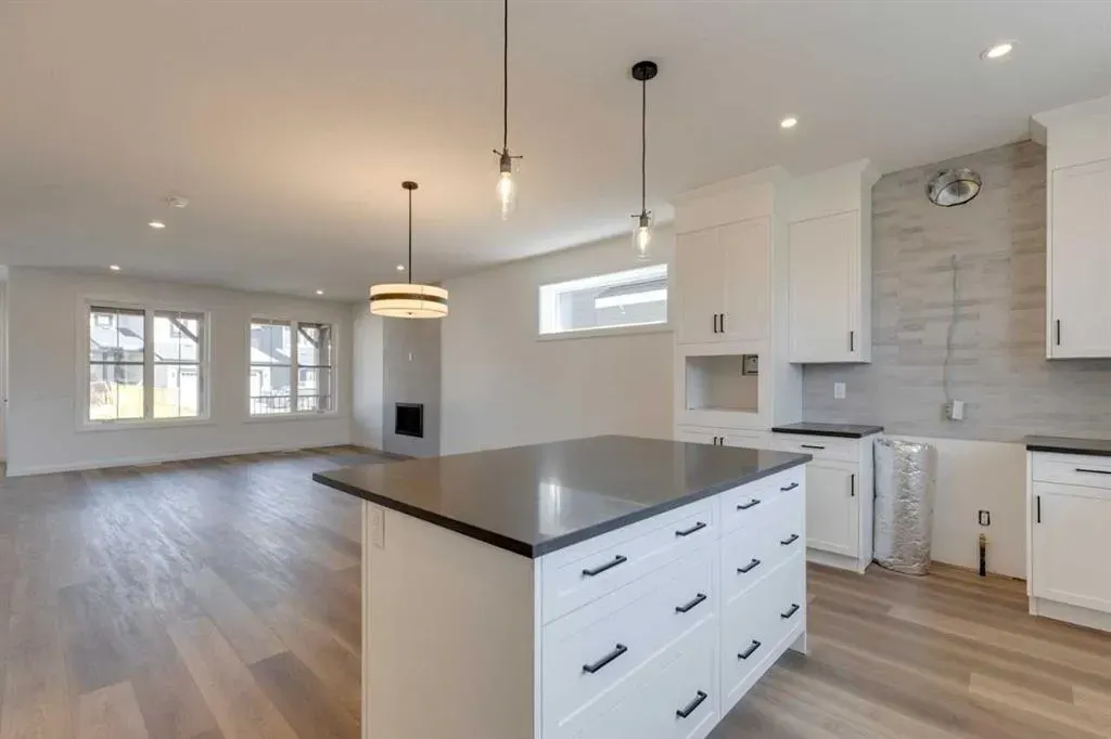 588 Grayling Bend