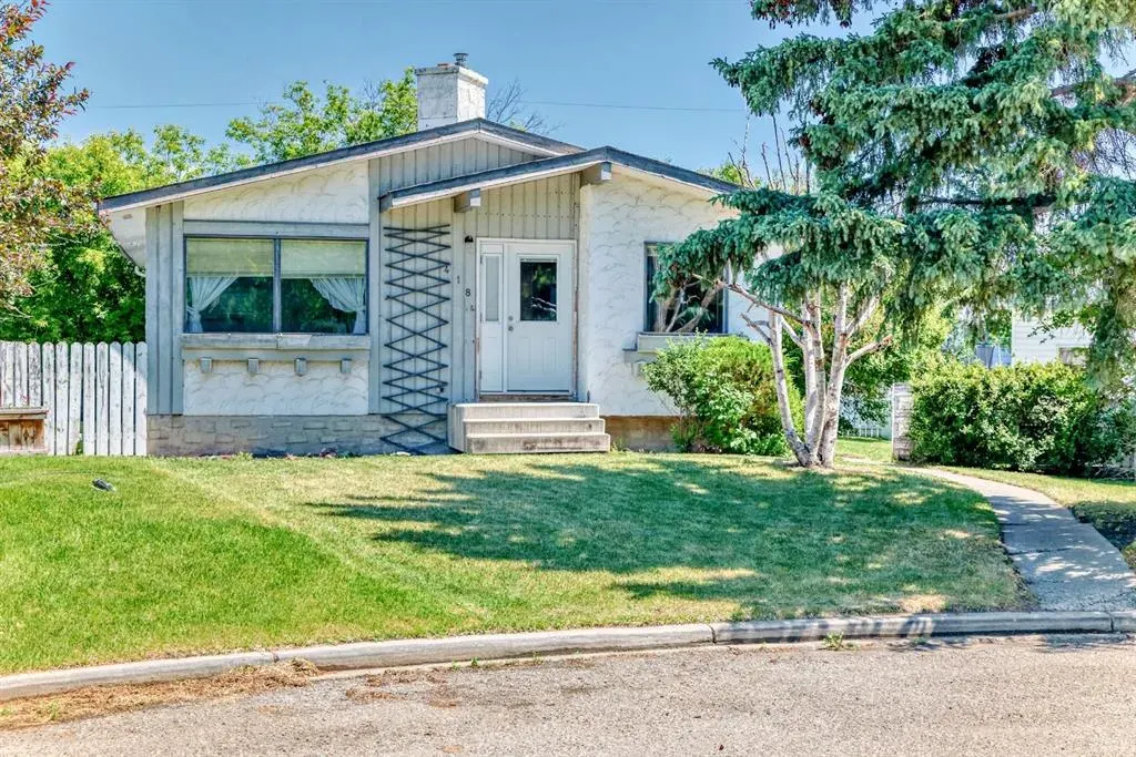 418 Ellis Crescent
