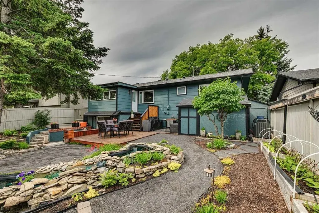 144 Lake Wapta Rise SE