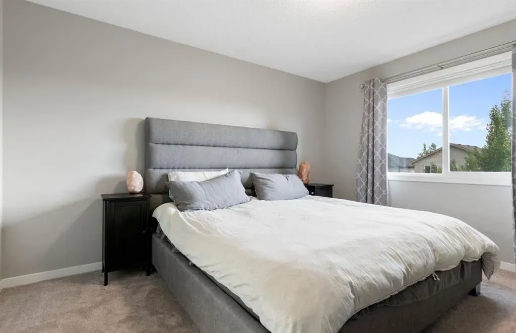 117 Tuscany Ridge Mews NW
