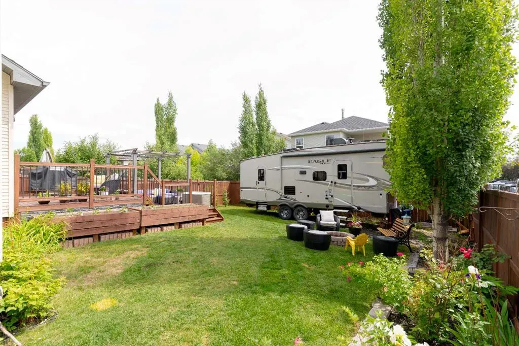 117 Tuscany Ridge Mews NW