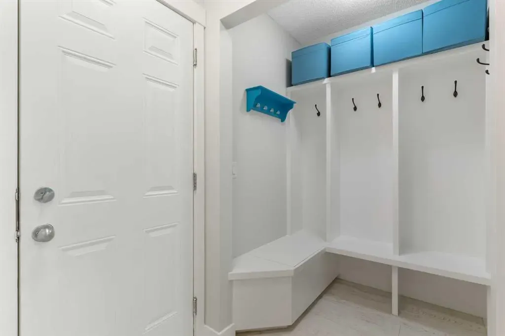 117 Tuscany Ridge Mews NW