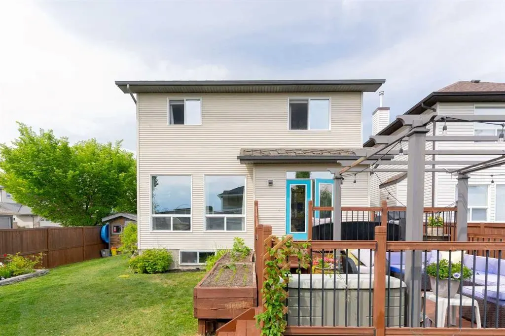 117 Tuscany Ridge Mews NW