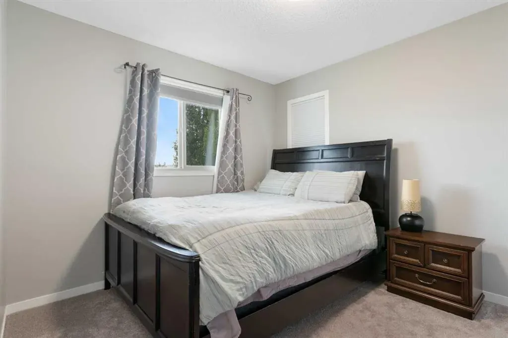 117 Tuscany Ridge Mews NW