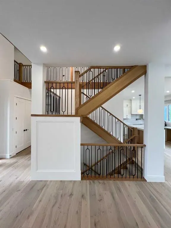 236 East Lakeview Place