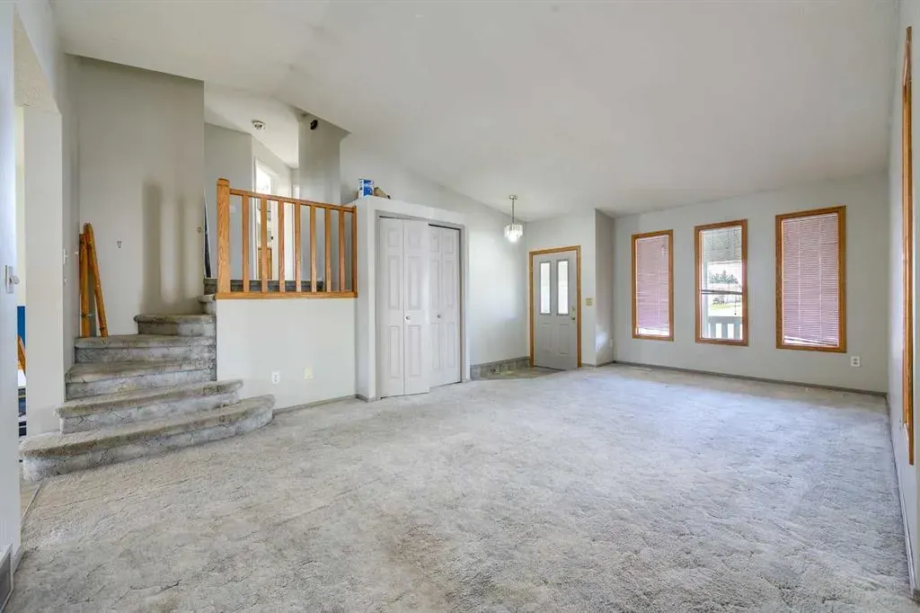 174 Donnelly Crescent