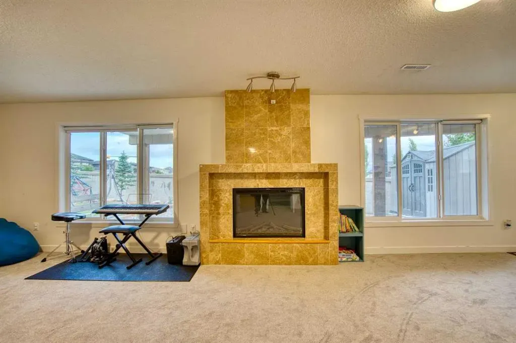 109 Aspen Stone Place SW