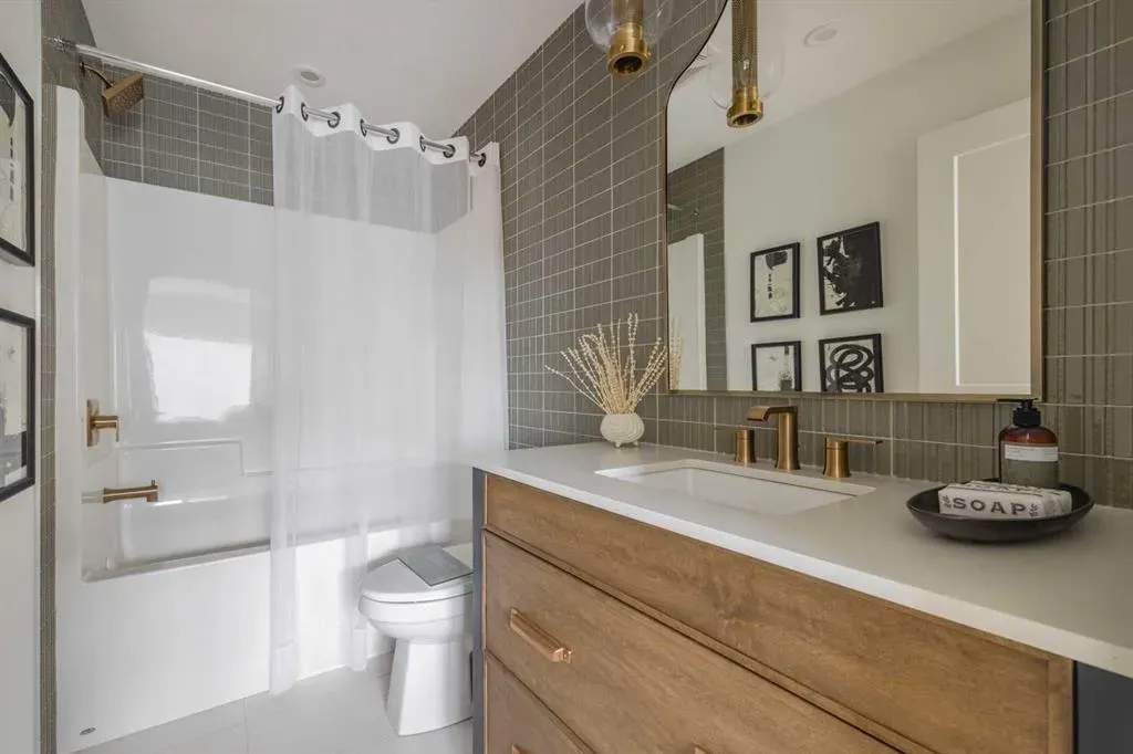 199 Sage Hill Heights NW, #605