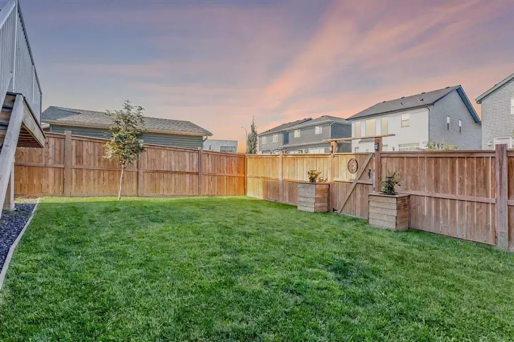 322 Evanston Way NW