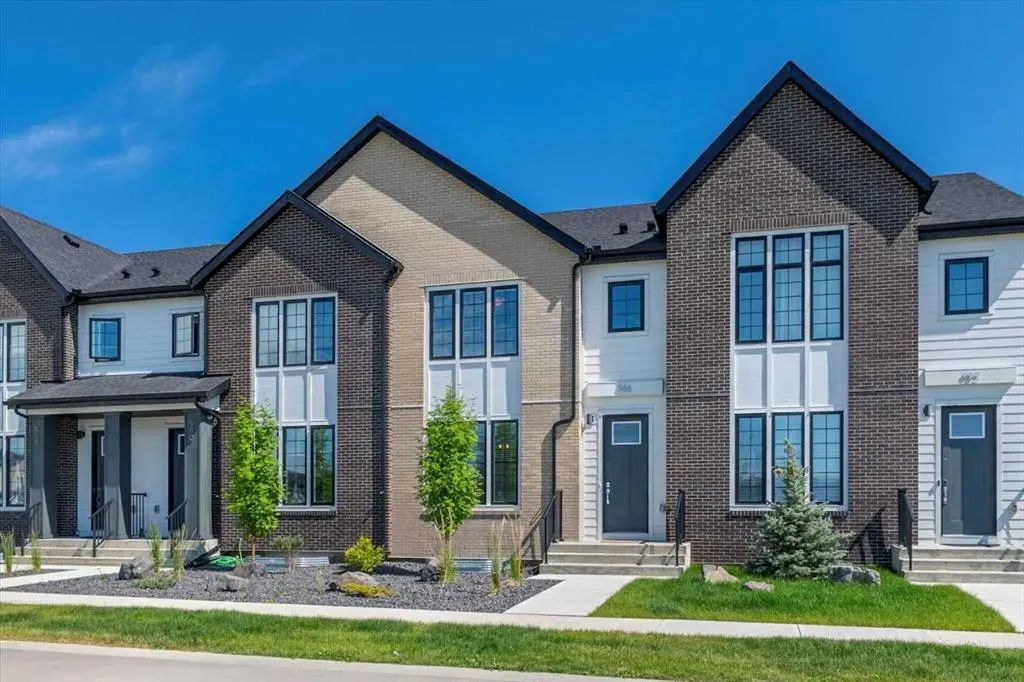 986 Harmony Parade