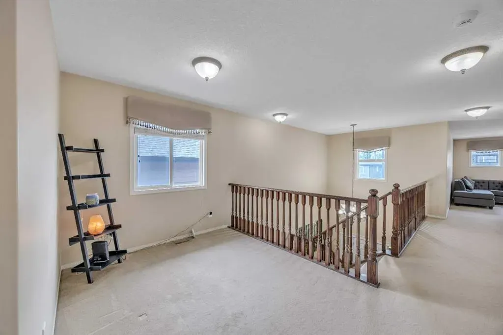 360 Evanspark Circle NW