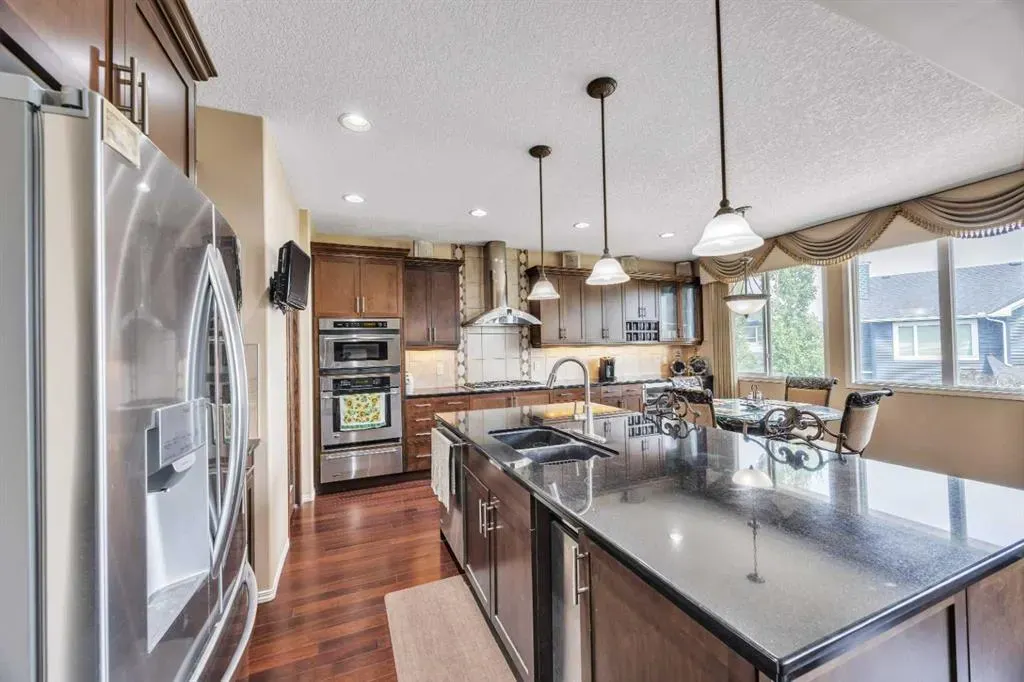 360 Evanspark Circle NW
