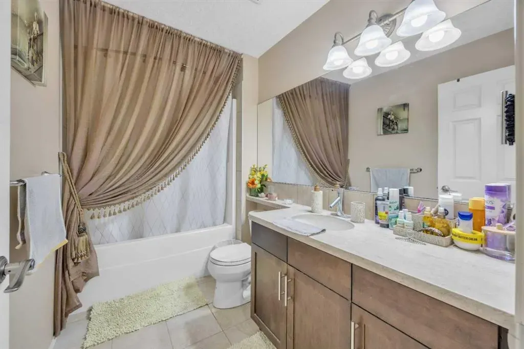 360 Evanspark Circle NW