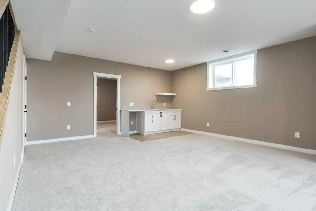 214 Monterey Bay SE