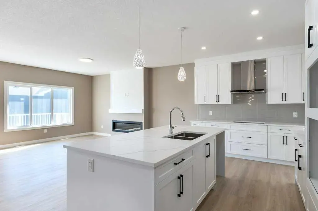 214 Monterey Bay SE