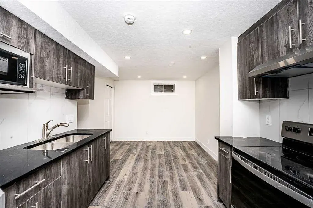 339 Martinbrook Place NE